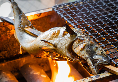 Extra-large Whole Salted Grilled Mackerel