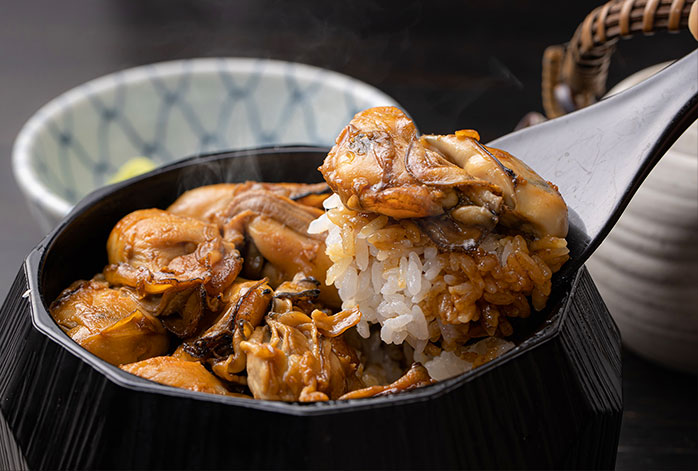 Hitsumabushi-style Grilled Oysters on Rice